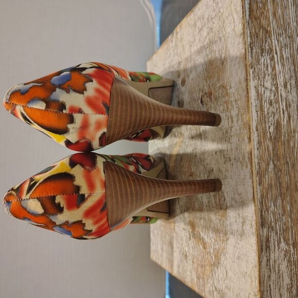Nine West Red and Orange Blue Peep Toe Sling Back Heels Size 8.5. A3 - Picture 2 of 7